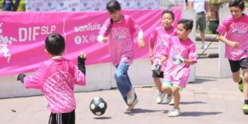 Paris FC y México se coronan campeones del torneo “Golpara” en la Plaza del Carmen