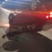 Vuelca auto en la avenida Salk