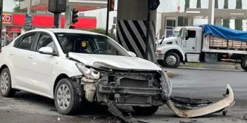 Dos accidentes dejan cuantiosos daños en Periférico Norte