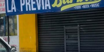 Adulto mayor fallece tras sufrir una caída en un bar de la capital