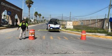 Policía Vial habilita ruta alterna hacia la Zona Industrial por fuerte congestionamiento