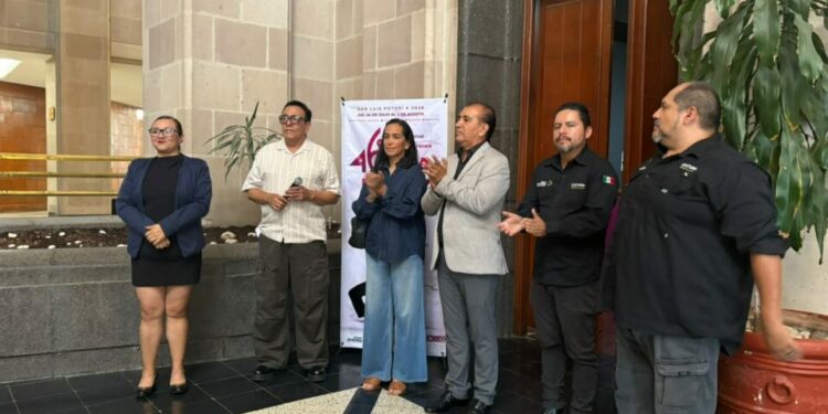 Inauguran exposición del Concurso de Artes Plásticas y Gráficas Anna Sokolow en la Sala Germán Gedovius