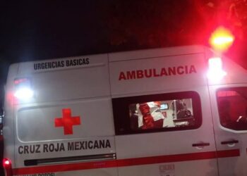 Asesinan a puñaladas a un joven afuera de un bar