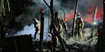 Incendio consume por completo una vivienda en Ciudad Valles