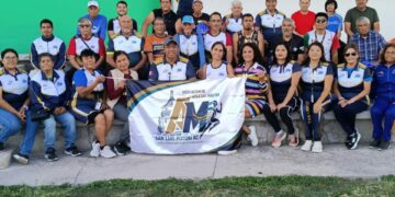 Abanderan a la Selección de San Luis Potosí que acudirá al Nacional Máster de Atletismo