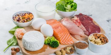 Los 5 alimentos con más proteína que el huevo, según expertos