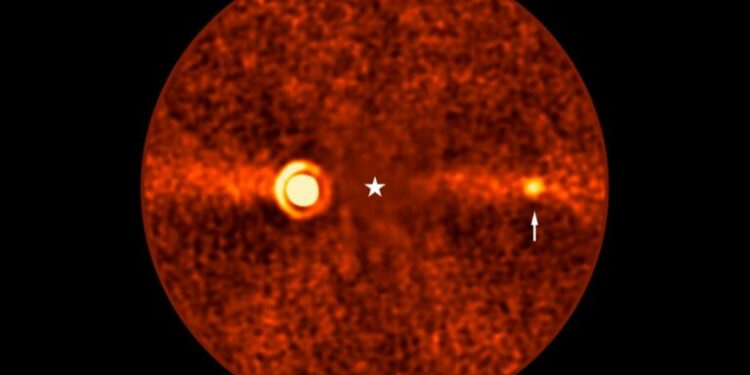 Descubren un exoplaneta situado a 63 años luz de la Tierra