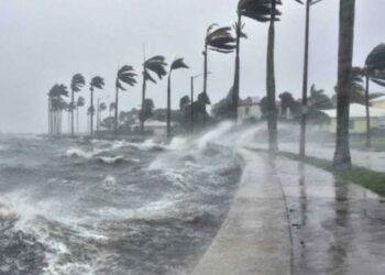 Huracán ‘Genevieve’ se intensifica a categoría 5