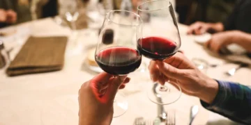 Ocho vinos insignia de grandes bodegas españolas