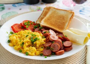 Los desayunos que recomienda un cardiólogo para cuidar el corazón