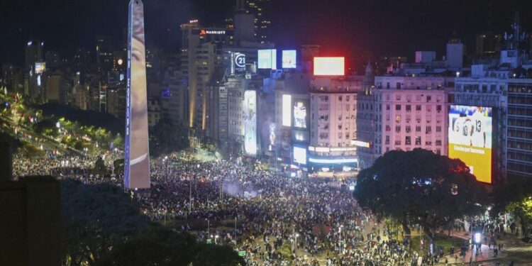 Disturbios en Buenos Aires tras la final del Mundial dejan al menos 12 detenidos