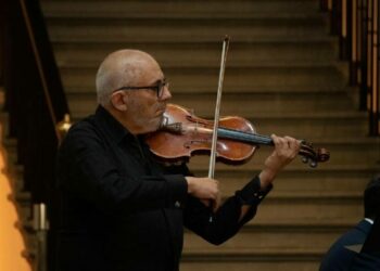Román Revueltas interpretará obras de Bach en concierto