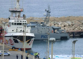 Naufraga barco con unas 270 personas frente a las costas del norte de Chipre; hay al menos ocho muertos