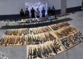 Interceptan en Nuevo León arsenal de 210 armas procedente de Texas para grupos criminales