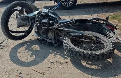Motociclista resulta lesionado tras choque con automóvil en Ciudad Valles