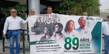 VIDEO | Protestan en CFE por su 89 aniversario