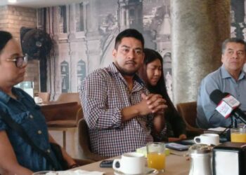 Comerciantes de la carretera 57 exigen solución al cierre de vial
