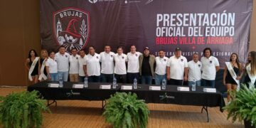 Presentan al equipo Brujas Villa de Arriaga