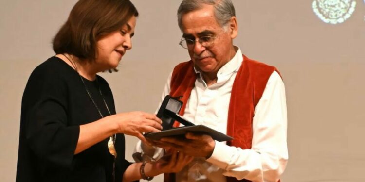 Francisco Téllez recibe la Medalla Bellas Artes 2026 por su legado al jazz mexicano