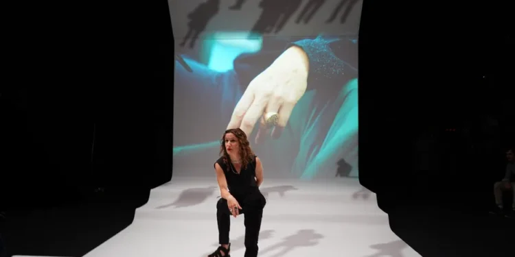 Émilie Rousset: “La familia puede ser un vector de poder y de dominación”