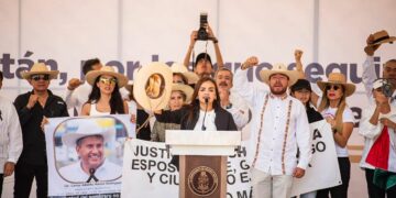 Grecia Quiroz advierte que buscan llevarla a prisión