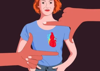 5 síntomas de enfermedad cardíaca que las mujeres pueden confundir con estrés, indigestión o menopausia