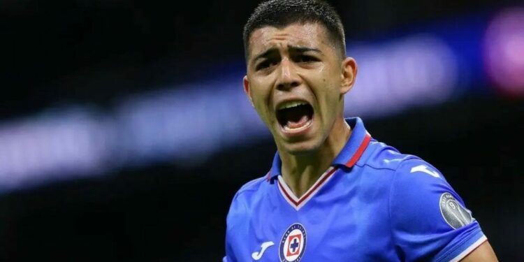 Se queda en Cruz Azul: se cae el contrato de Erik Lira con el Mónaco