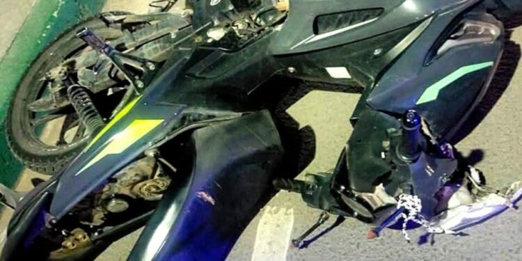 Motociclista pierde la vida tras accidente en Villa de Pozos