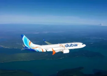 Pelea de pilotos en el aire y aterrizaje de emergencia: lo que sabemos del vuelo Dubái-Tel Aviv que fue desviado