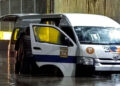 Mueren 6 personas en combi que quedó varada en inundación en Tultitlán