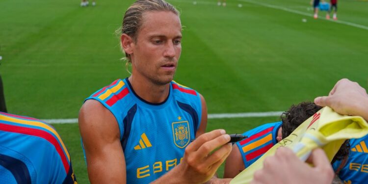 Llorente anuncia su retirada de la selección española: ‘una decisión muy meditada y sentida’
