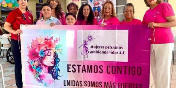 MUCAVI lleva una tarde de cine y convivencia a adultos mayores del asilo Ignacio Montes de Oca