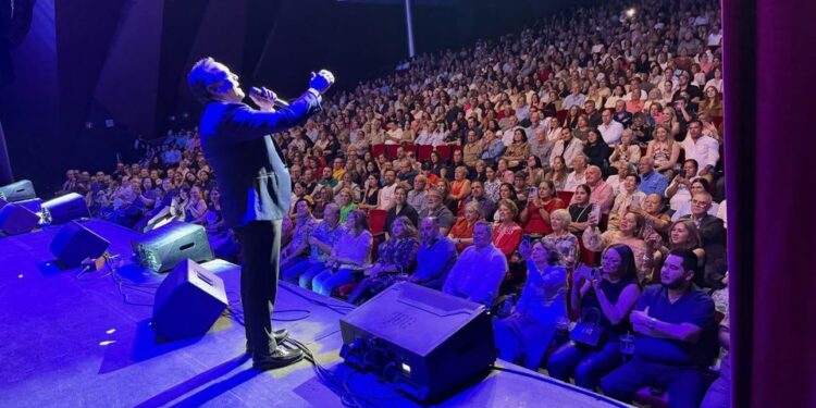 Carlos Cuevas, el “Rey del Bolero”, regresa a San Luis Potosí