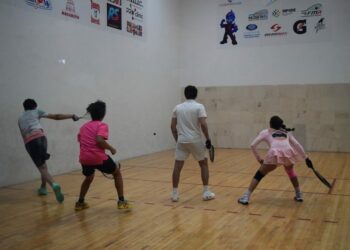 La Asociación de Racquetbol invita al Torneo de la Raza