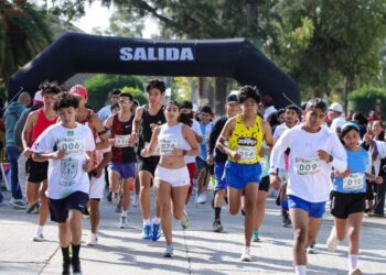 Villa de Arriaga vive con éxito la IV Carrera Atlética de las Fiestas Patrias