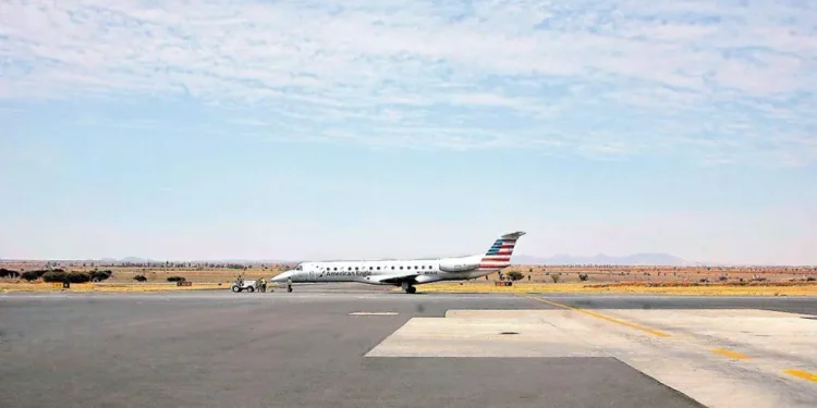 Avión de American Eagle aterriza de emergencia en Zacatecas tras reportar falla en pleno vuelo