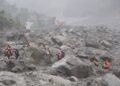 Nepal eleva a más de mil los muertos por las inundaciones