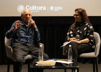 Reconocen al documentalista Óscar Menendez con la Medalla Salvador Toscano