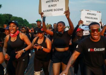 Una ola de feminicidios dispara las alarmas en Sudáfrica