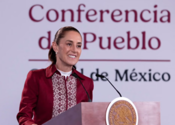 En épocas de mayor injerencismo, un presidente o gobernador no debe tener doble nacionalidad: Sheinbaum