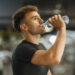 Hidratación al correr: cuánta agua y electrolitos necesita el cuerpo para sostener el rendimiento
