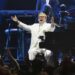 Elton John brinda una conmovedora despedida de México en un controversial Estadio Banorte