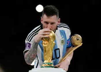 Messi llega a Argentina para disputar amistoso con Benín, su último partido con la selección