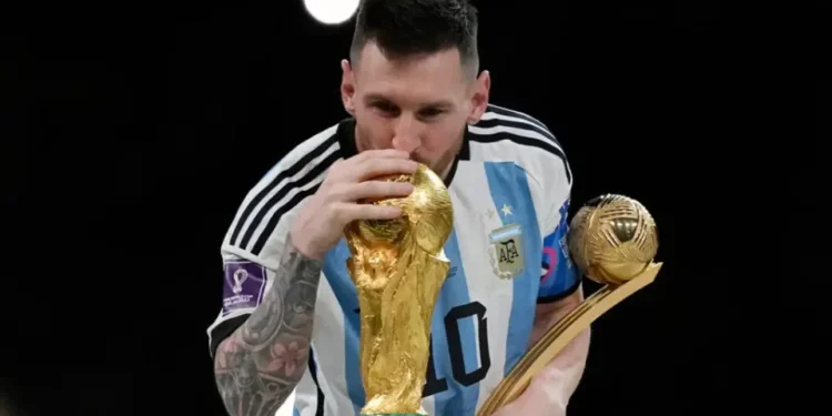 Messi llega a Argentina para disputar amistoso con Benín, su último partido con la selección