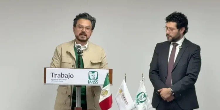 Ante amenaza de mega marcha nacional, titular del IMSS anuncia incremento salarial del 8% para trabajadores