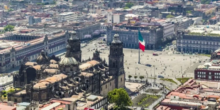 Economía desacelera crecimiento; se expandió apenas 0.1% en el mes patrio