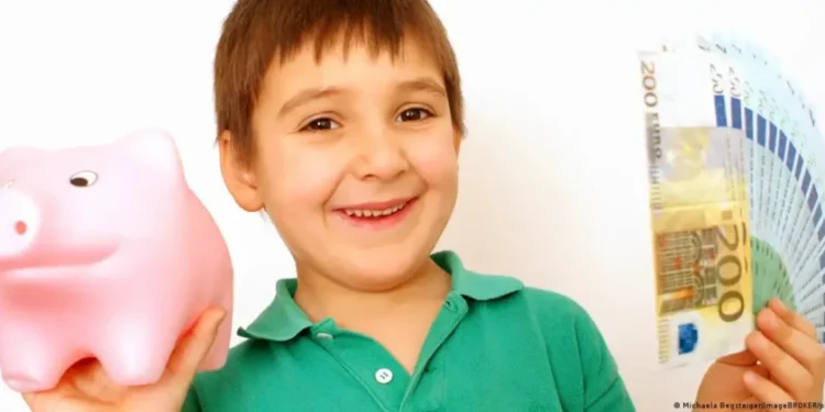 Aprueba Alemania plan de ‘pensión para niños’ mayores a 6 años