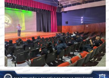 Fiscalía capacita a policías municipales de Ciudad Fernández en protocolos de actuación