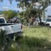Choque en la carretera 57 proyecta camioneta contra un árbol