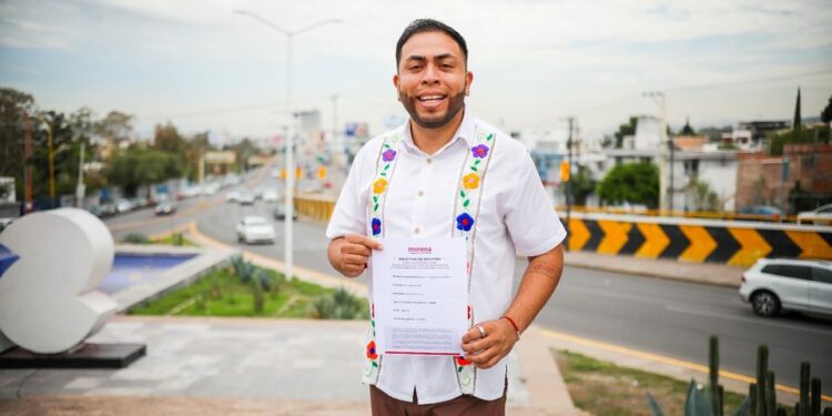 Gabino Morales formaliza registro para ir por la Coordinación Municipal de la 4T en la Capital